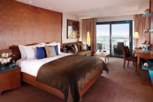 Platinum Zimmer, The Royal Yacht, St. Helier, Jersey