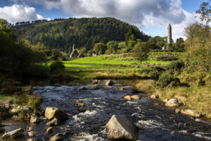 Faszination Wicklow – zwischen mystischen Seen, grünen Bergen und moderner Sauna-Kultur