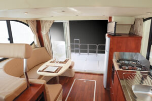 Trendige Hausbootferien in Irland